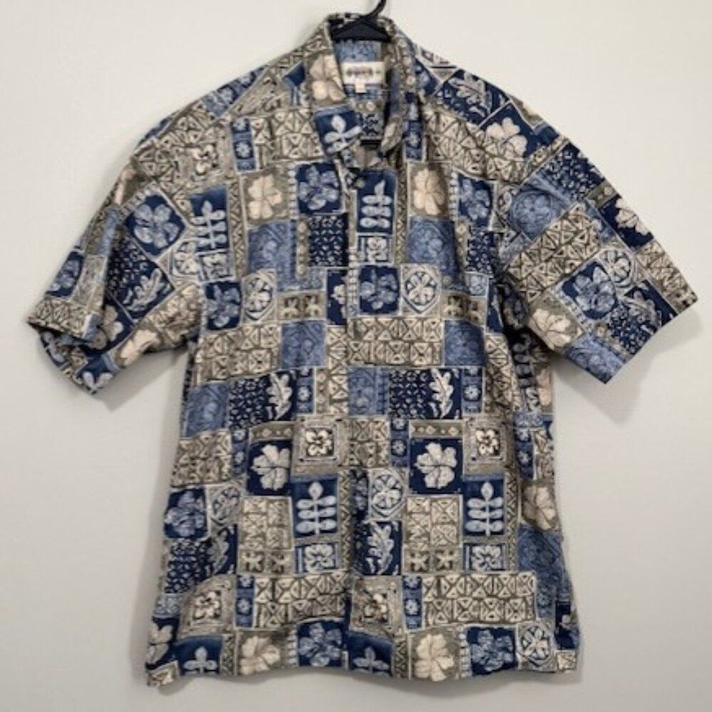 USED Men's Campia Short Sleeve Button Down Shirt Color Grey and Blue Size Medium